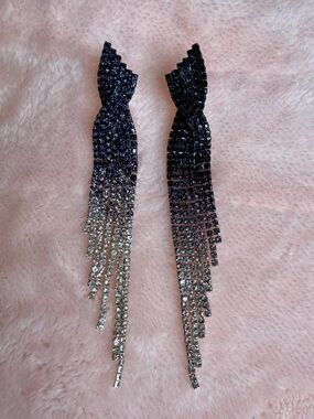 Ombre Black-to-Silver Fringe Drop Earrings